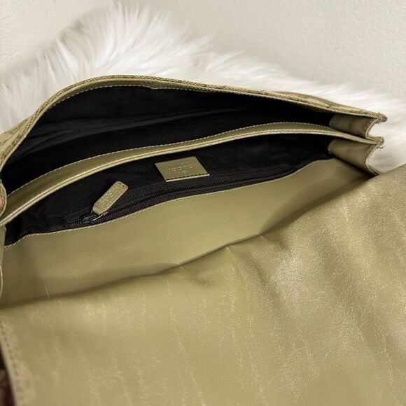 💯Authentic Gucci Shoulder Bag🍀 - Picture 5 of 14